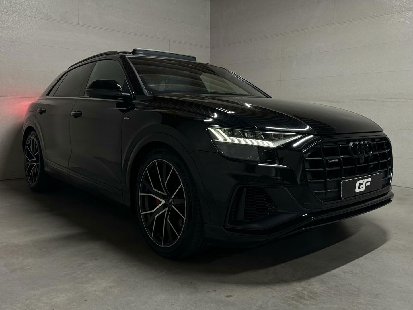 Audi Q8 60 TFSI e Quattro Competition S-Line Pano RS-Seats Sfeer Luchtver.