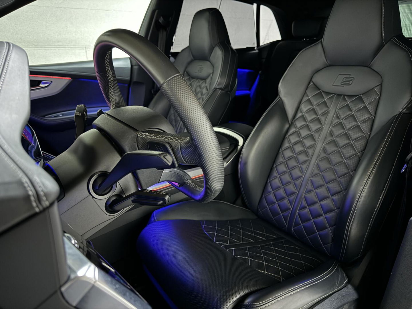 Audi Q8 60 TFSI e Quattro Competition S-Line Pano RS-Seats Sfeer Luchtver.