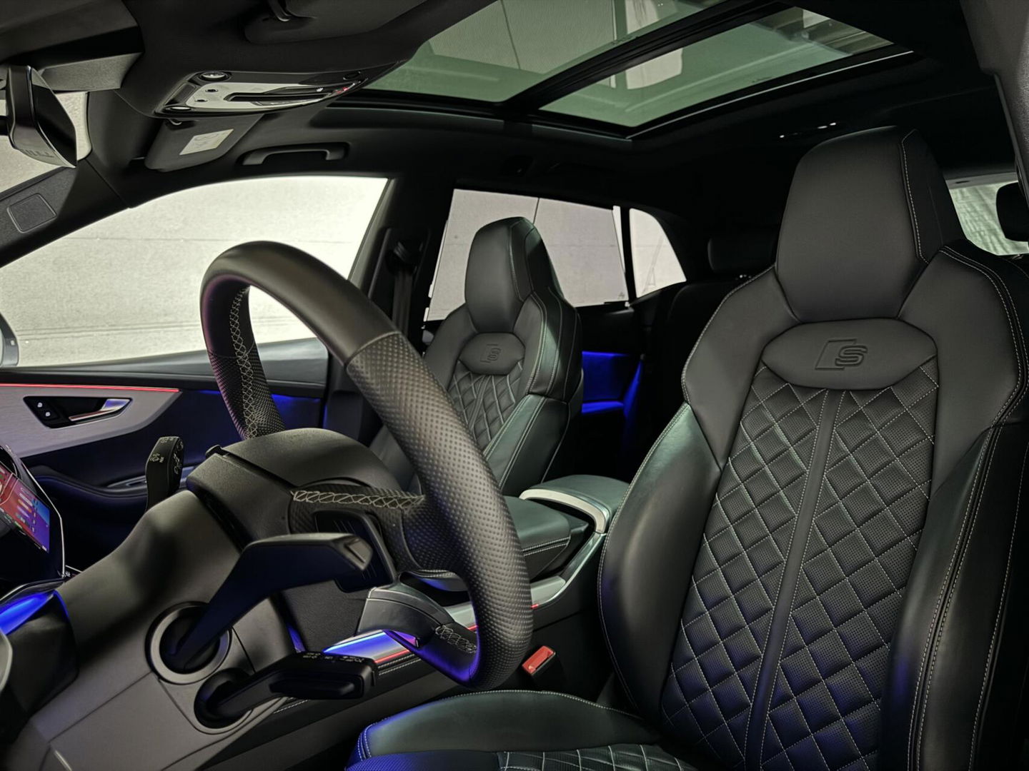 Audi Q8 60 TFSI e Quattro Competition S-Line Pano RS-Seats Sfeer Luchtver.