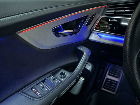 Audi Q8 60 TFSI e Quattro Competition S-Line Pano RS-Seats Sfeer Luchtver.