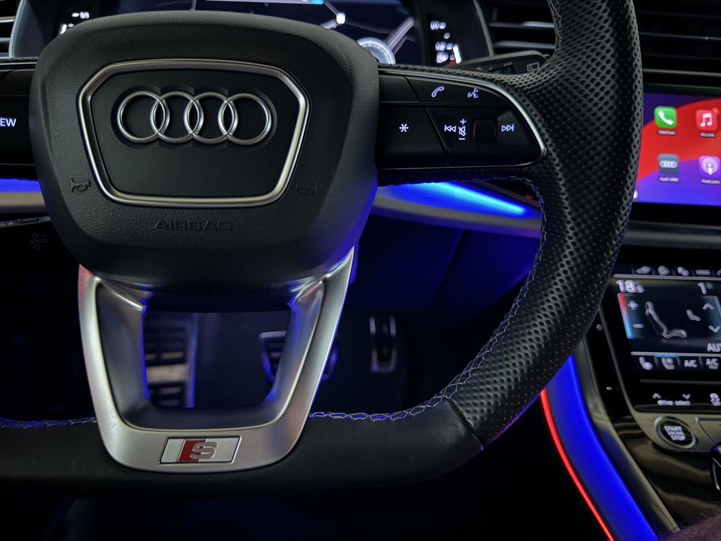 Audi Q8 60 TFSI e Quattro Competition S-Line Pano RS-Seats Sfeer Luchtver.