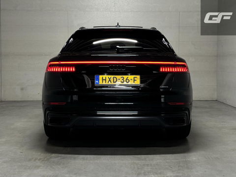 Audi Q8 60 TFSI e Quattro Competition S-Line Pano RS-Seats Sfeer Luchtver.