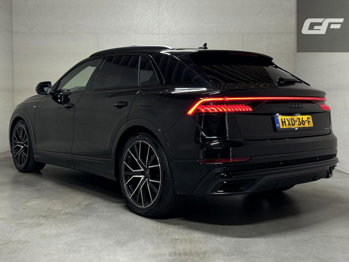 Audi Q8 60 TFSI e Quattro Competition S-Line Pano RS-Seats Sfeer Luchtver.