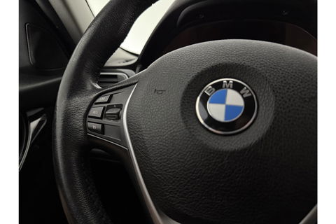 BMW 3 Serie 318i Executive LED Clima Cruise Navigatie PDC 16''LMV