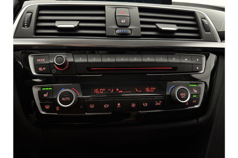 BMW 3 Serie 318i Executive LED Clima Cruise Navigatie PDC 16''LMV