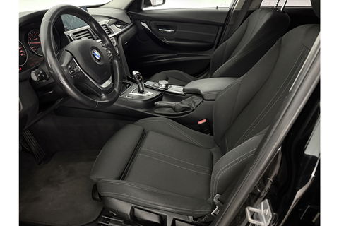 BMW 3 Serie 318i Executive LED Clima Cruise Navigatie PDC 16''LMV