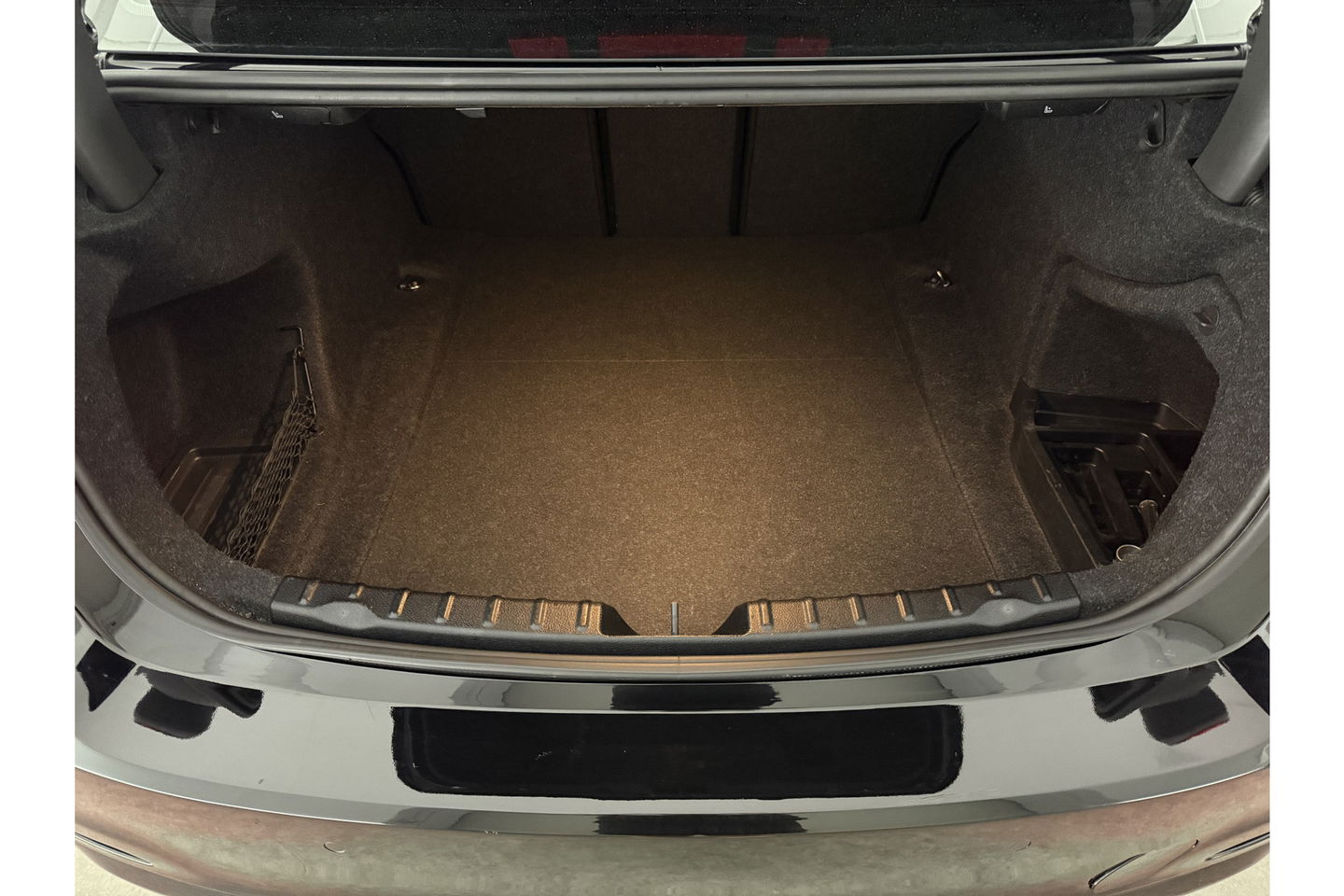 BMW 3 Serie 318i Executive LED Clima Cruise Navigatie PDC 16''LMV