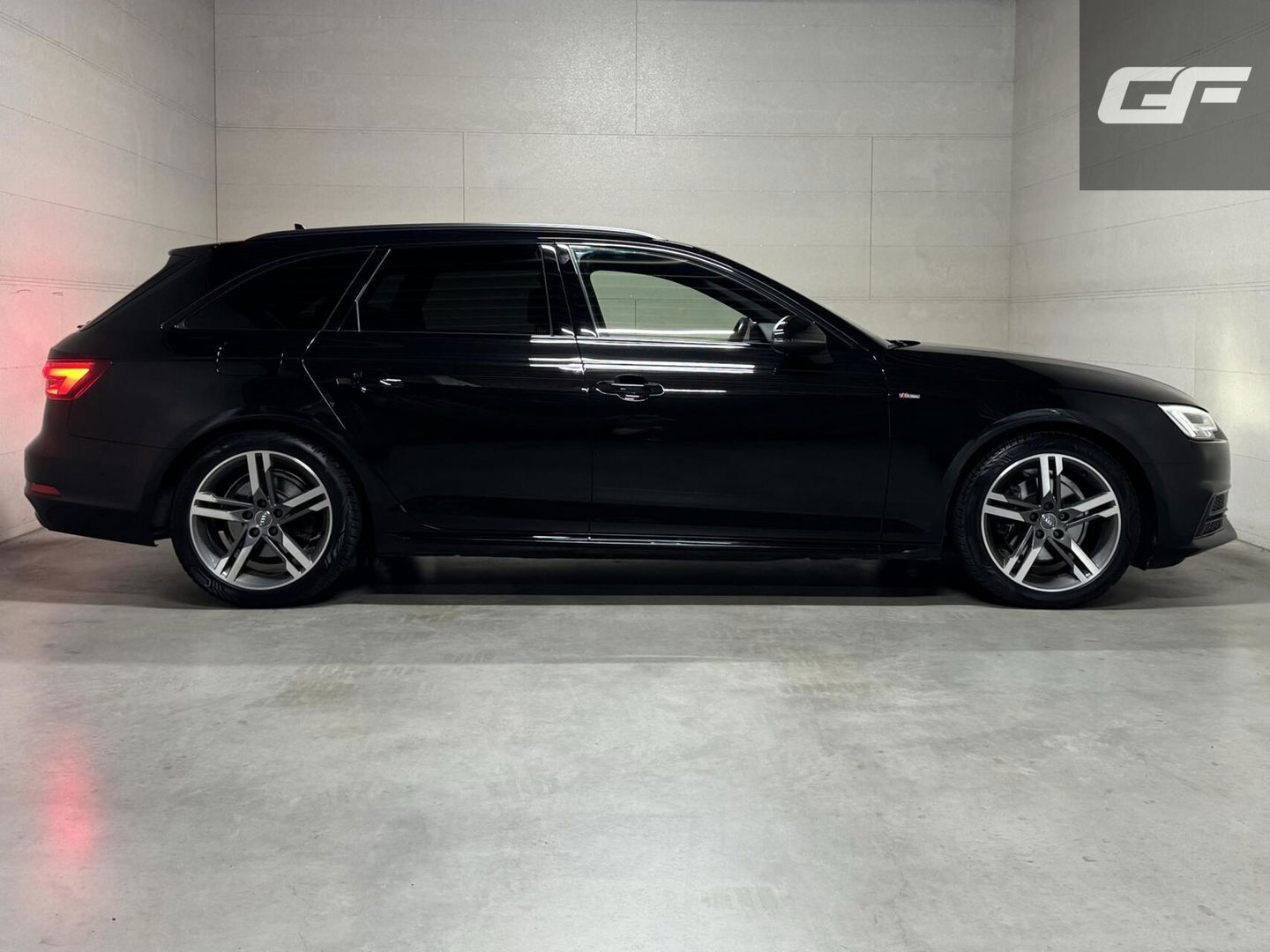 Audi A4 Avant 1.4 TFSI S-Line Black Edition Leer Sfeer Trekh. NAP