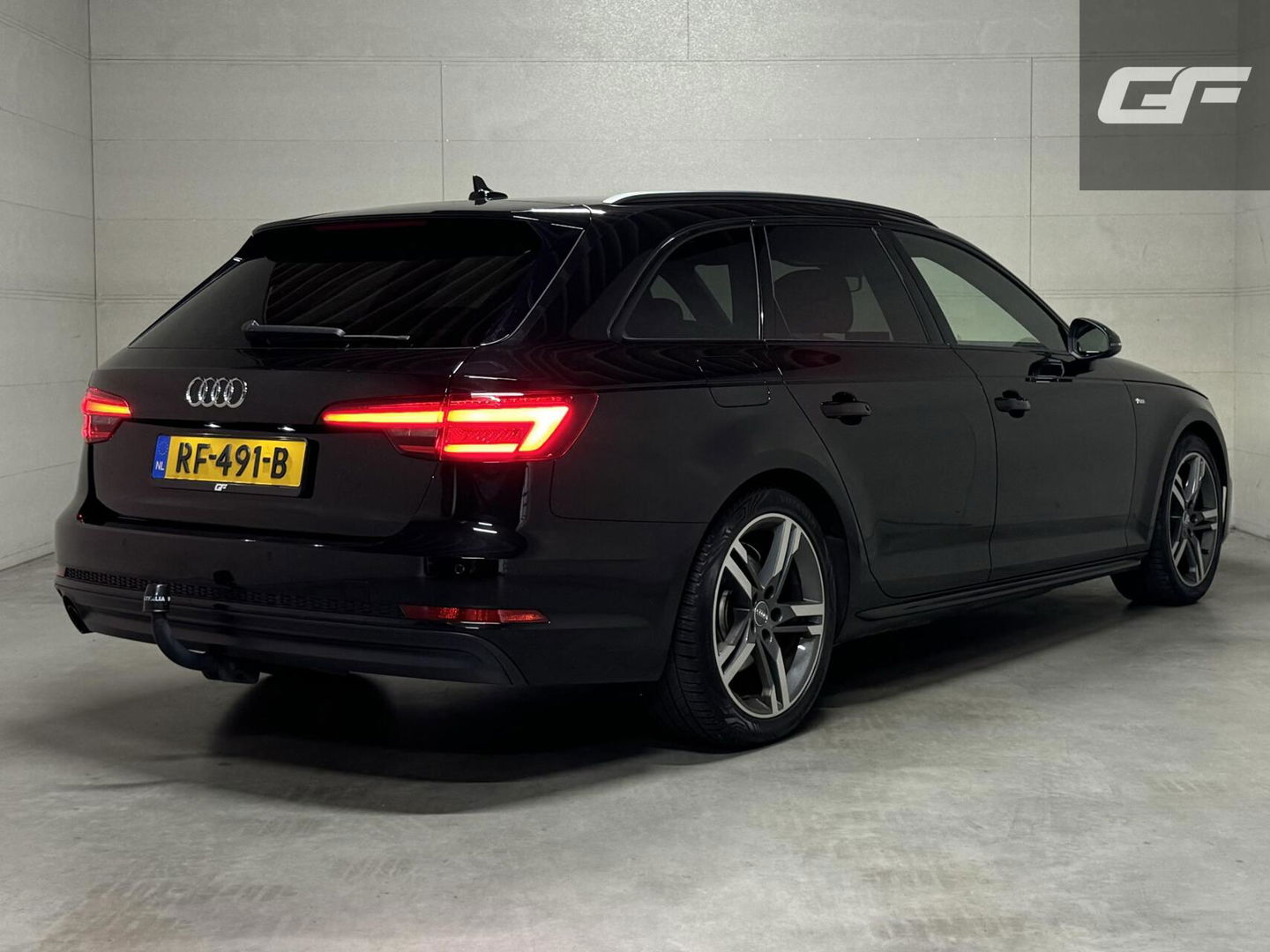 Audi A4 Avant 1.4 TFSI S-Line Black Edition Leer Sfeer Trekh. NAP
