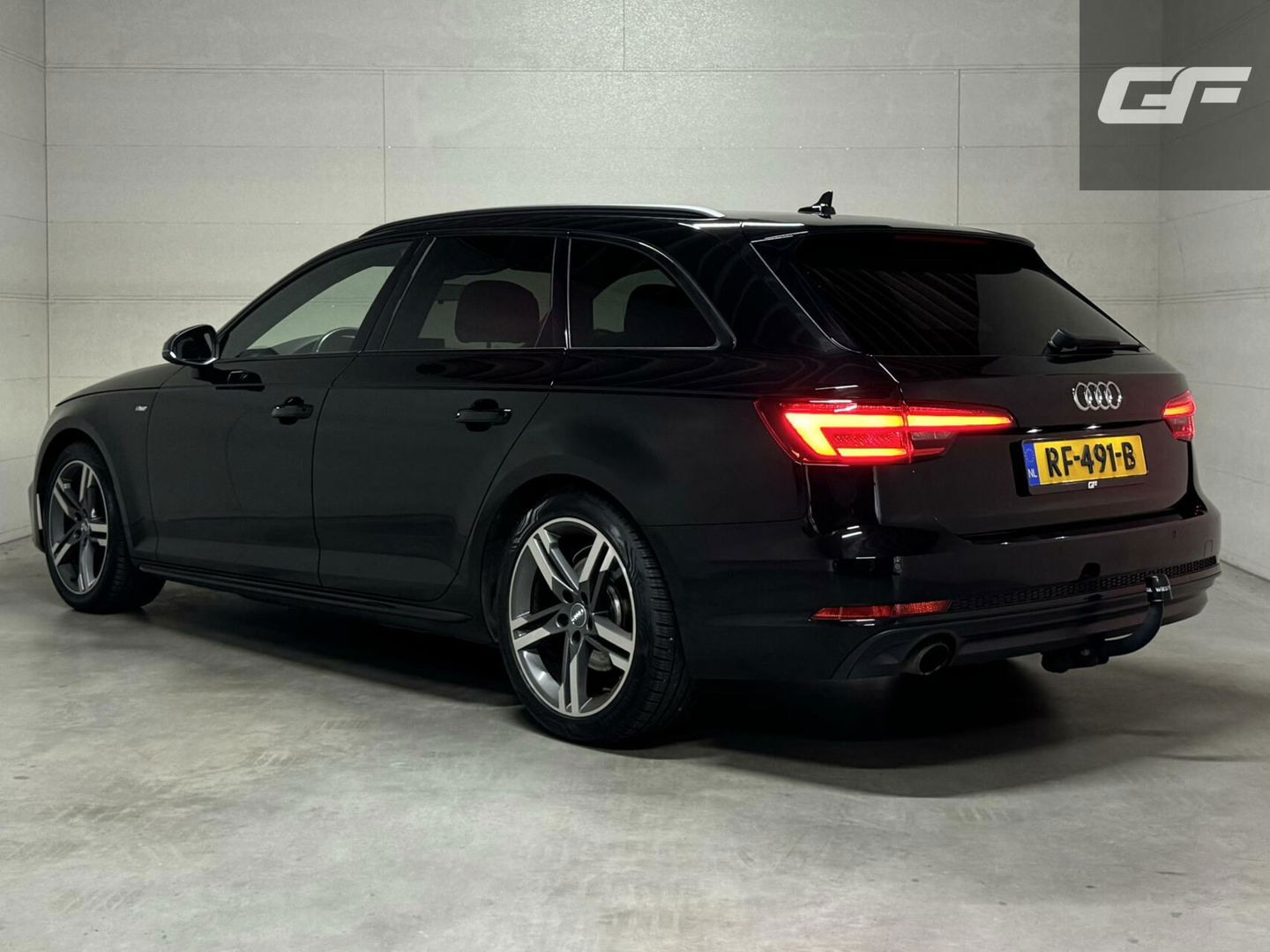 Audi A4 Avant 1.4 TFSI S-Line Black Edition Leer Sfeer Trekh. NAP