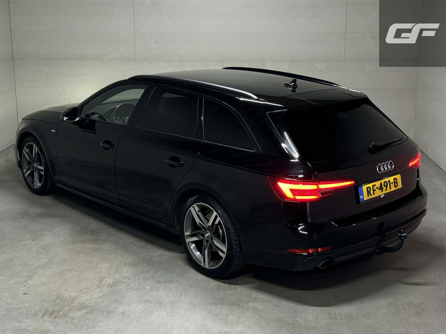 Audi A4 Avant 1.4 TFSI S-Line Black Edition Leer Sfeer Trekh. NAP