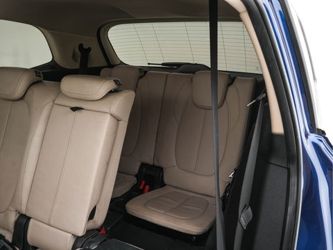 BMW 2 Serie Gran Tourer 218D High Executive Luxury-Line 7-Pers Aut. *PANO | NAVI-FULLMAP | LUXURY-LEATHER | FULL-LED | ECC | KEYLESS | HEATED-COMFORTSEATS | SHIFT-PADDLES | AMBIENT-LIGHT | CAMERA | HEAD UP | PDC | TOWBAR | 17"ALU*