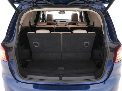 BMW 2 Serie Gran Tourer 218D High Executive Luxury-Line 7-Pers Aut. *PANO | NAVI-FULLMAP | LUXURY-LEATHER | FULL-LED | ECC | KEYLESS | HEATED-COMFORTSEATS | SHIFT-PADDLES | AMBIENT-LIGHT | CAMERA | HEAD UP | PDC | TOWBAR | 17"ALU*