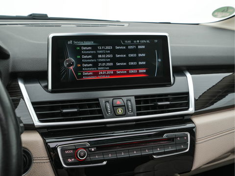 BMW 2 Serie Gran Tourer 218D High Executive Luxury-Line 7-Pers Aut. *PANO | NAVI-FULLMAP | LUXURY-LEATHER | FULL-LED | ECC | KEYLESS | HEATED-COMFORTSEATS | SHIFT-PADDLES | AMBIENT-LIGHT | CAMERA | HEAD UP | PDC | TOWBAR | 17"ALU*