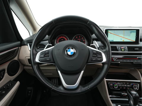 BMW 2 Serie Gran Tourer 218D High Executive Luxury-Line 7-Pers Aut. *PANO | NAVI-FULLMAP | LUXURY-LEATHER | FULL-LED | ECC | KEYLESS | HEATED-COMFORTSEATS | SHIFT-PADDLES | AMBIENT-LIGHT | CAMERA | HEAD UP | PDC | TOWBAR | 17"ALU*