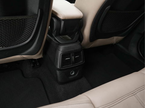 BMW 2 Serie Gran Tourer 218D High Executive Luxury-Line 7-Pers Aut. *PANO | NAVI-FULLMAP | LUXURY-LEATHER | FULL-LED | ECC | KEYLESS | HEATED-COMFORTSEATS | SHIFT-PADDLES | AMBIENT-LIGHT | CAMERA | HEAD UP | PDC | TOWBAR | 17"ALU*