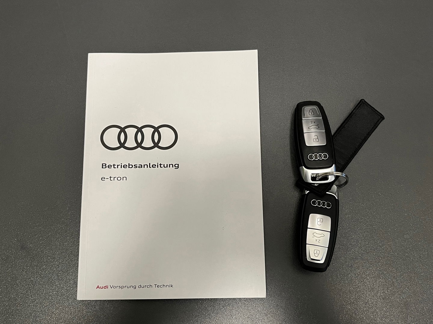 Audi e-tron 50 Quattro Business (incl btw) 71 kWh|Camera|Virtual Cockpit|Luchtvering|Keyless|Navi|21 inch|313PK