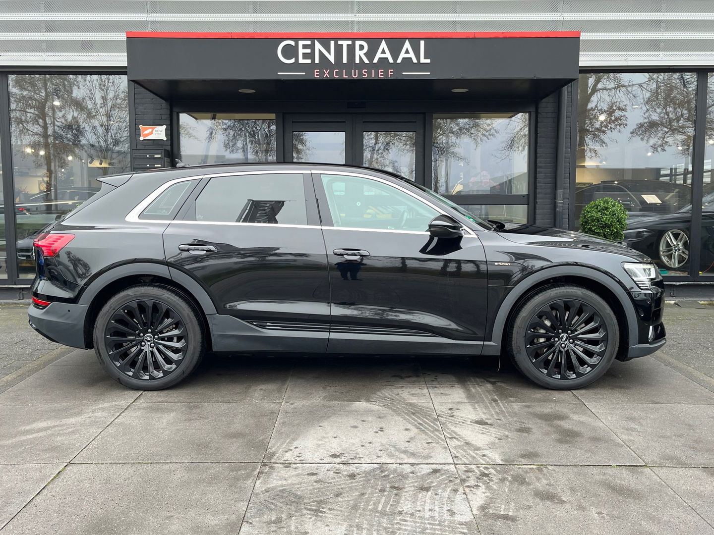 Audi e-tron 50 Quattro Business (incl btw) 71 kWh|Camera|Virtual Cockpit|Luchtvering|Keyless|Navi|21 inch|313PK