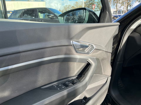Audi e-tron 50 Quattro Business (incl btw) 71 kWh|Camera|Virtual Cockpit|Luchtvering|Keyless|Navi|21 inch|313PK