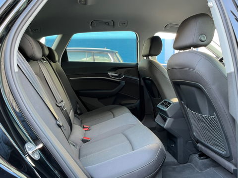 Audi e-tron 50 Quattro Business (incl btw) 71 kWh|Camera|Virtual Cockpit|Luchtvering|Keyless|Navi|21 inch|313PK