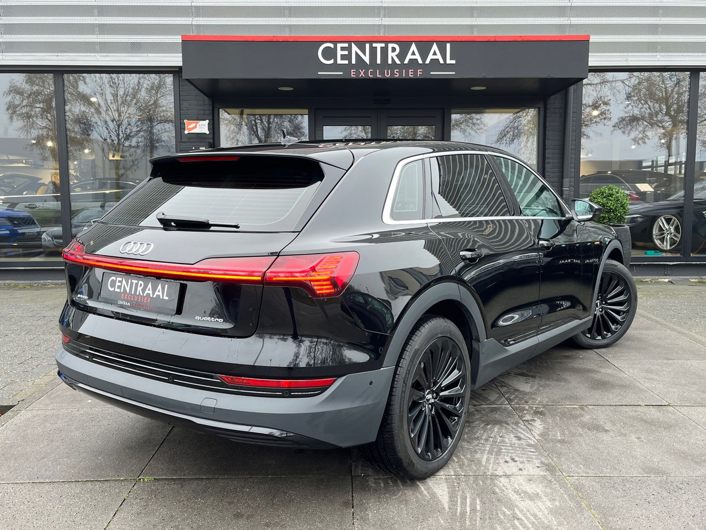 Audi e-tron 50 Quattro Business (incl btw) 71 kWh|Camera|Virtual Cockpit|Luchtvering|Keyless|Navi|21 inch|313PK