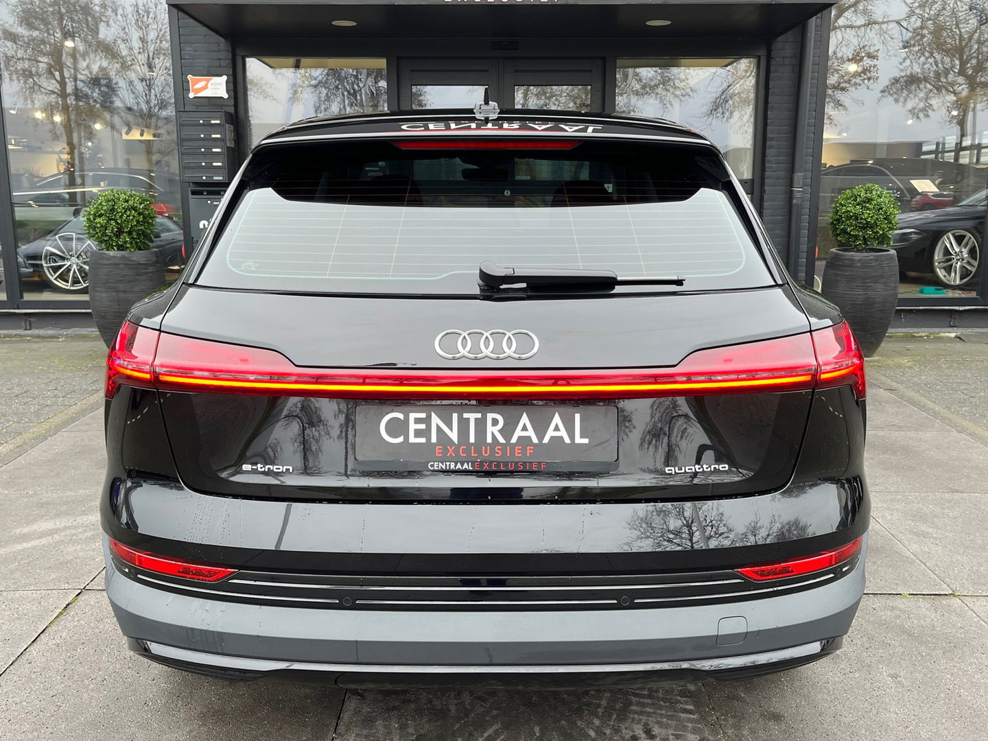 Audi e-tron 50 Quattro Business (incl btw) 71 kWh|Camera|Virtual Cockpit|Luchtvering|Keyless|Navi|21 inch|313PK