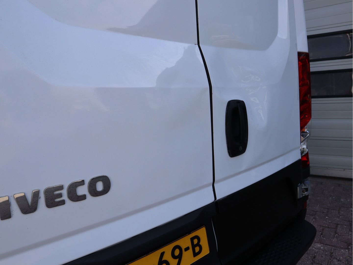 Iveco Daily 35S18 3.0 Euro 6 Hi-Matic Automaat - L3H2 - Trekhaak - Airco