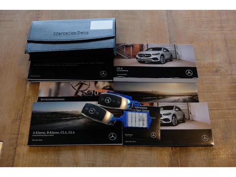 Mercedes-Benz GLA GLA250e AMG 218pk Hybrid Widescreen Distronic 360 camera Carplay Multibeam led
