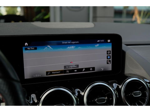 Mercedes-Benz GLA GLA250e AMG 218pk Hybrid Widescreen Distronic 360 camera Carplay Multibeam led