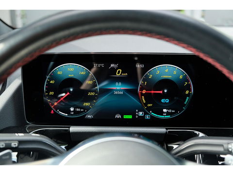 Mercedes-Benz GLA GLA250e AMG 218pk Hybrid Widescreen Distronic 360 camera Carplay Multibeam led