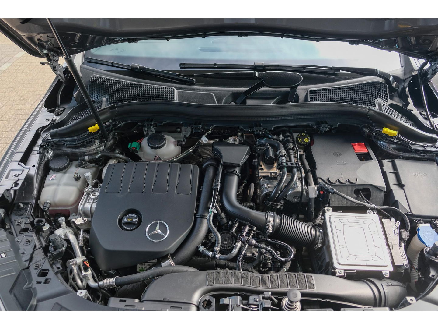 Mercedes-Benz GLA GLA250e AMG 218pk Hybrid Widescreen Distronic 360 camera Carplay Multibeam led