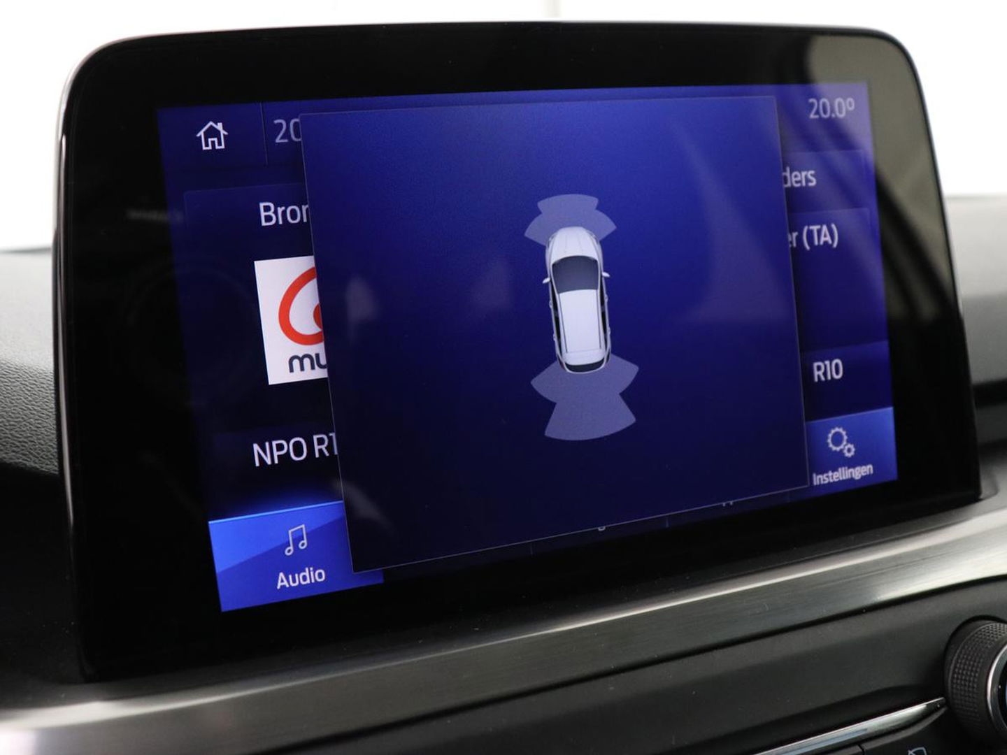 Ford Focus 1.0 EcoBoost Titanium | Adaptive cruise | Carplay | Navigatie | Keyless | Full LED | Climate control | Getint glas | Parkeerhulp
