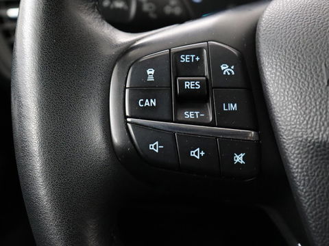 Ford Focus 1.0 EcoBoost Titanium | Adaptive cruise | Carplay | Navigatie | Keyless | Full LED | Climate control | Getint glas | Parkeerhulp