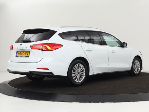 Ford Focus 1.0 EcoBoost Titanium | Adaptive cruise | Carplay | Navigatie | Keyless | Full LED | Climate control | Getint glas | Parkeerhulp