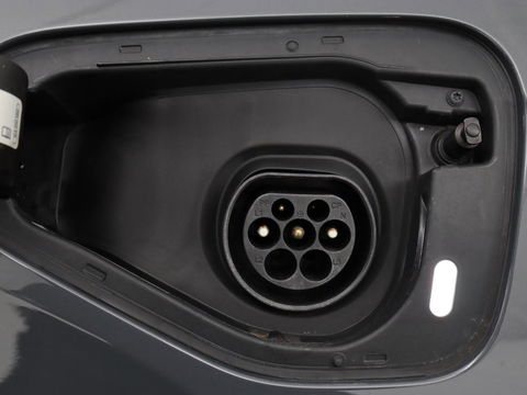 Volkswagen Golf 1.4 eHybrid Style | Stoel & stuurverwarming | Carplay | Trekhaak | Sfeerverlichting | Massage | Memory | Parkeerhulp | Navigatie | Full LED | Adaptive cruise