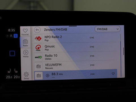 Volkswagen Golf 1.4 eHybrid Style | Stoel & stuurverwarming | Carplay | Trekhaak | Sfeerverlichting | Massage | Memory | Parkeerhulp | Navigatie | Full LED | Adaptive cruise