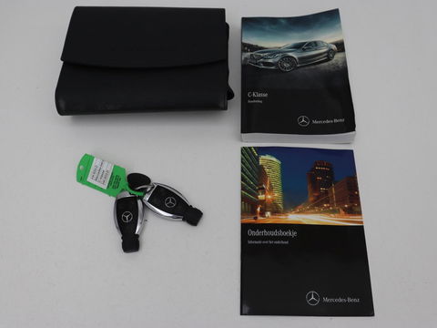 Mercedes-Benz C-Klasse 350e Avantgarde | Panoramadak | Adaptive cruise | 360 Camera | Leder | Burmester | Stoelverwarming | Full LED | Luchtvering | Navigatie | Climate control | Bluetooth