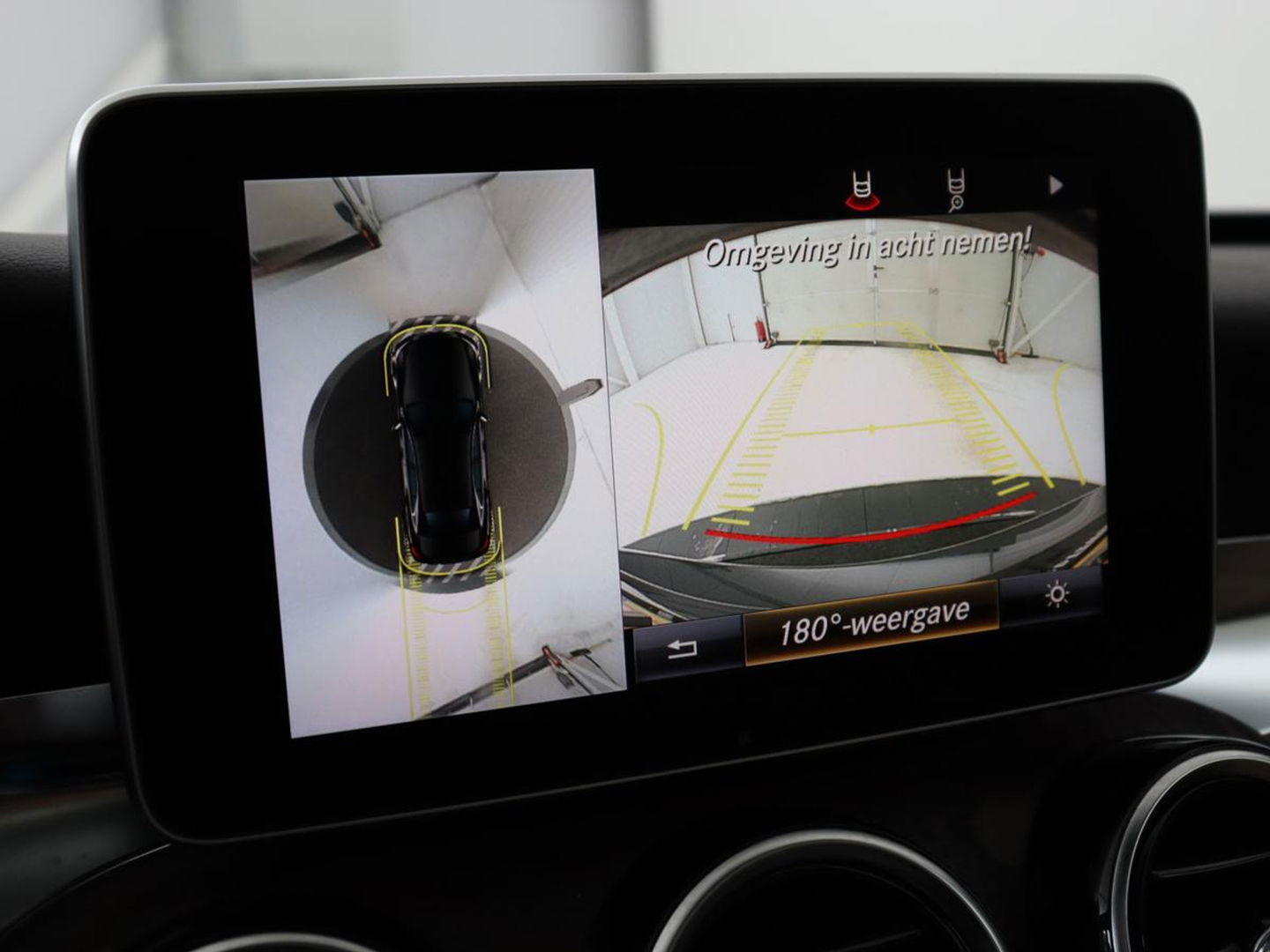 Mercedes-Benz C-Klasse 350e Avantgarde | Panoramadak | Adaptive cruise | 360 Camera | Leder | Burmester | Stoelverwarming | Full LED | Luchtvering | Navigatie | Climate control | Bluetooth
