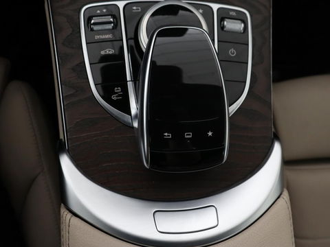 Mercedes-Benz C-Klasse 350e Avantgarde | Panoramadak | Adaptive cruise | 360 Camera | Leder | Burmester | Stoelverwarming | Full LED | Luchtvering | Navigatie | Climate control | Bluetooth
