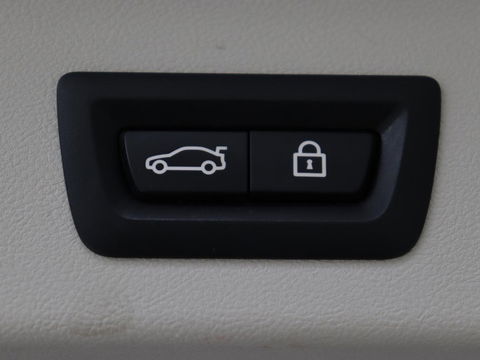 BMW X3 xDrive30i High Executive | Adaptive cruise | Head-Up | Leder | Carplay | Trekhaak | Camera | Stoelverwarming | Live Cockpit | 20'' lichtmetalen velgen | Keyless | Sportstoelen | Full LED | Navigatie