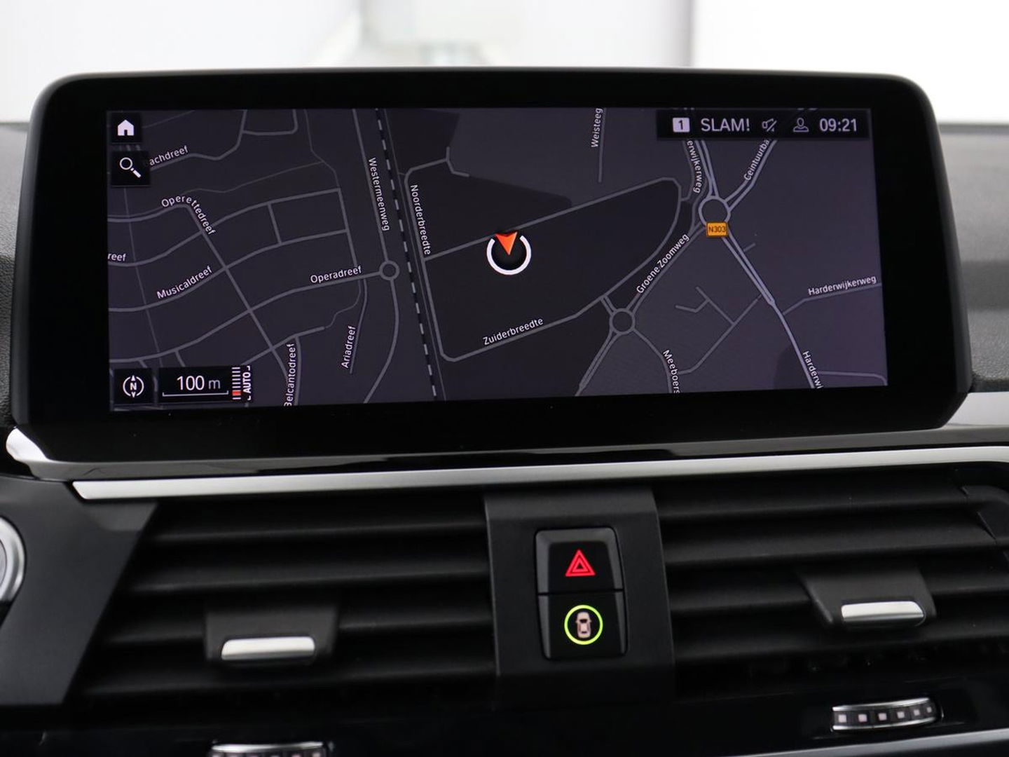BMW X3 xDrive30i High Executive | Adaptive cruise | Head-Up | Leder | Carplay | Trekhaak | Camera | Stoelverwarming | Live Cockpit | 20'' lichtmetalen velgen | Keyless | Sportstoelen | Full LED | Navigatie