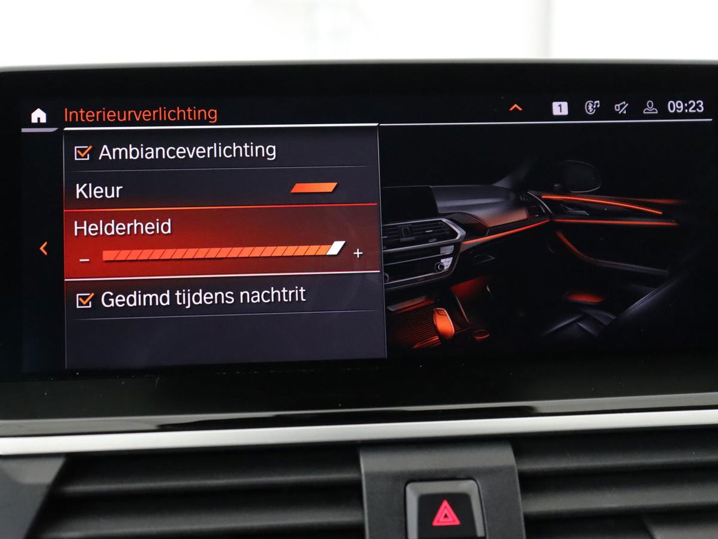 BMW X3 xDrive30i High Executive | Adaptive cruise | Head-Up | Leder | Carplay | Trekhaak | Camera | Stoelverwarming | Live Cockpit | 20'' lichtmetalen velgen | Keyless | Sportstoelen | Full LED | Navigatie