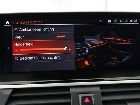 BMW X3 xDrive30i High Executive | Adaptive cruise | Head-Up | Leder | Carplay | Trekhaak | Camera | Stoelverwarming | Live Cockpit | 20'' lichtmetalen velgen | Keyless | Sportstoelen | Full LED | Navigatie