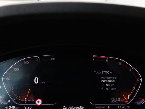 BMW X3 xDrive30i High Executive | Adaptive cruise | Head-Up | Leder | Carplay | Trekhaak | Camera | Stoelverwarming | Live Cockpit | 20'' lichtmetalen velgen | Keyless | Sportstoelen | Full LED | Navigatie