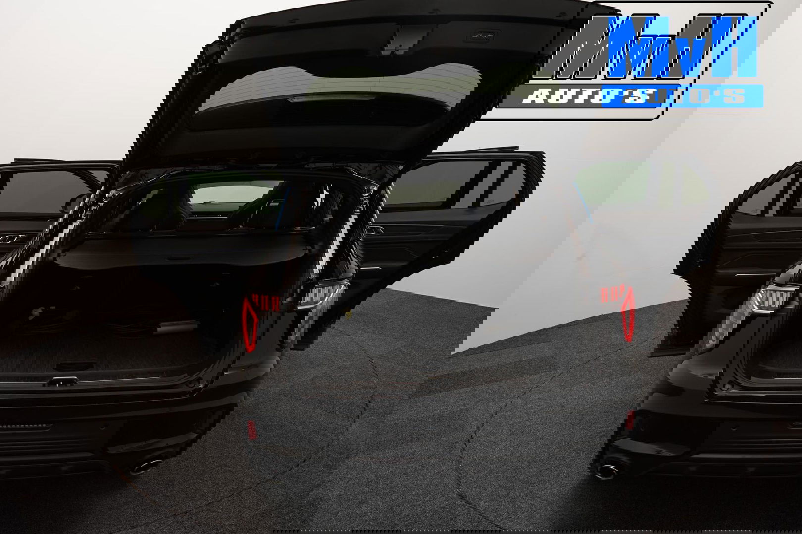 Lynk & Co 01 1.5 Plug-in Hybride|ZWARTE.HEMEL|LEER|360ÂșCAM|NAP
