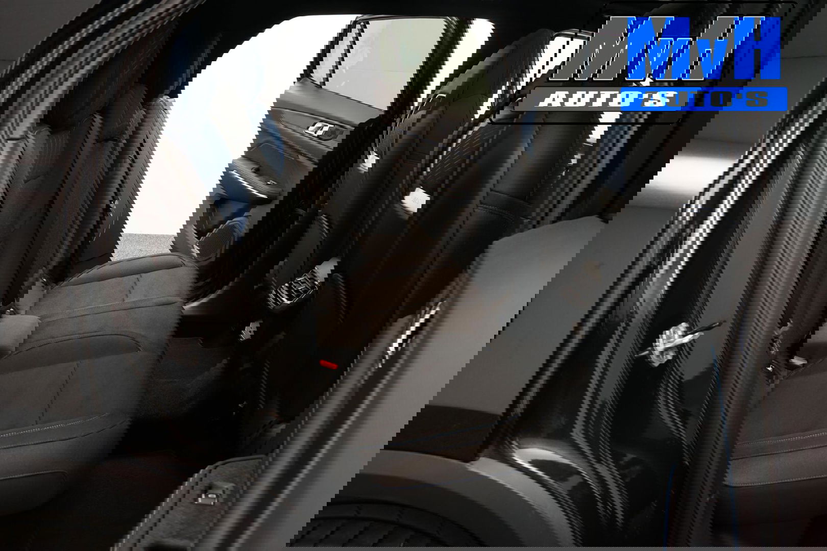 Lynk & Co 01 1.5 Plug-in Hybride|ZWARTE.HEMEL|LEER|360ÂșCAM|NAP