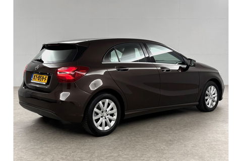 Mercedes-Benz A-Klasse Ambition Airco Cruise LED Navigatie PDC 16"LMV