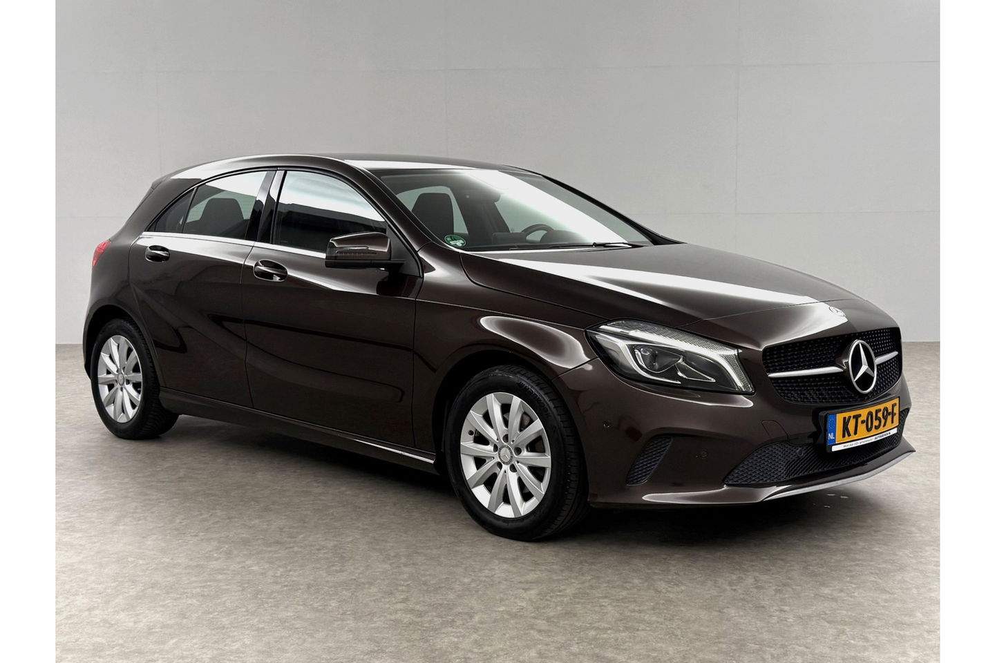 Mercedes-Benz A-Klasse Ambition Airco Cruise LED Navigatie PDC 16"LMV