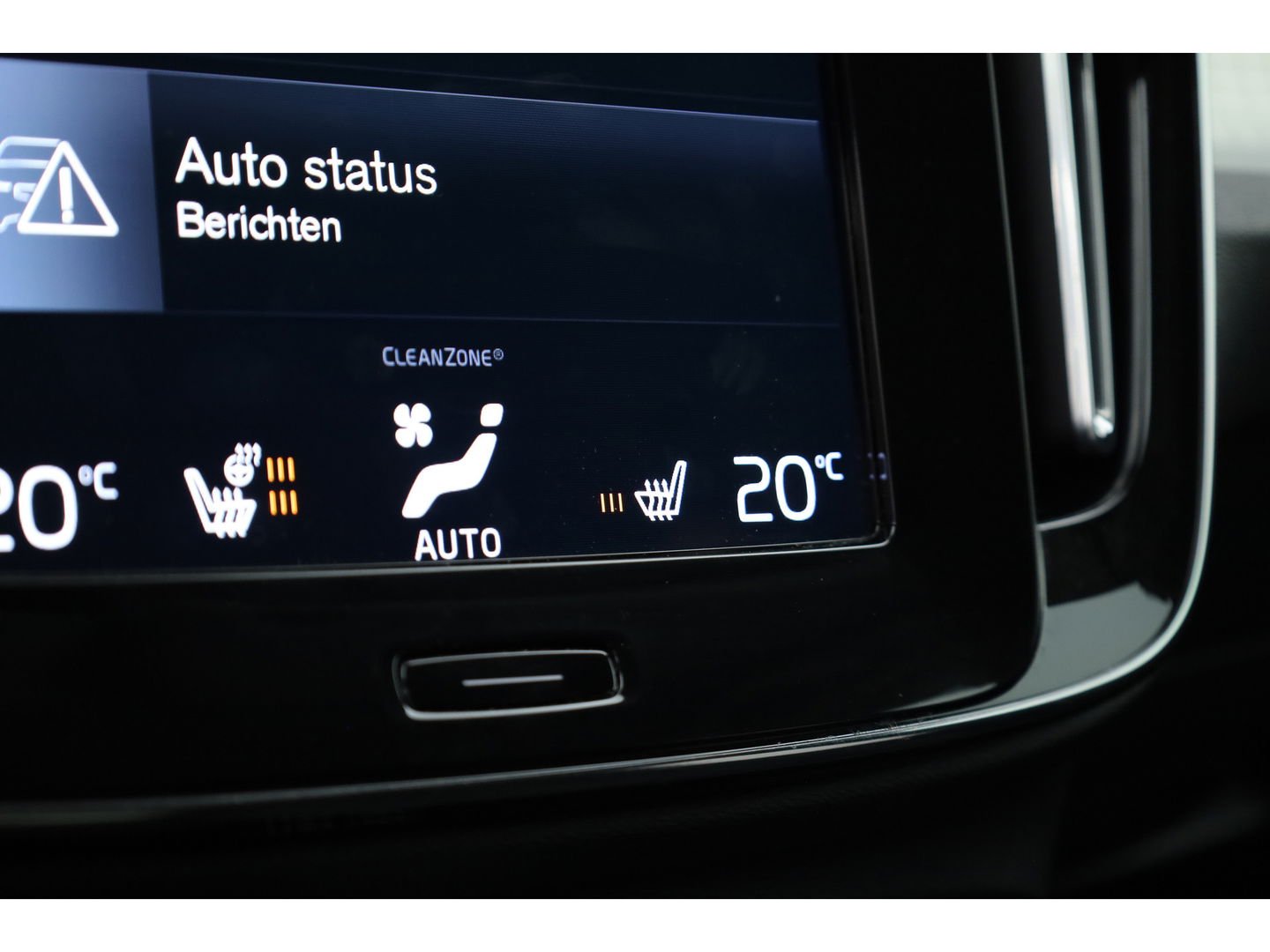Volvo XC40 1.5 T5 Recharge R-Design | Elek. stoel met mem. | ACC | Blis | Trekhaak | Apple Carplay |