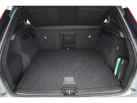 Volvo XC40 1.5 T5 Recharge R-Design | Elek. stoel met mem. | ACC | Blis | Trekhaak | Apple Carplay |